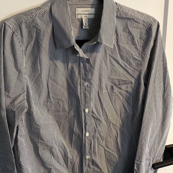 J Crew Women’s Boy Fit Vertical Stripe Classic Button Down Shirt EUC - Picture 3 of 9